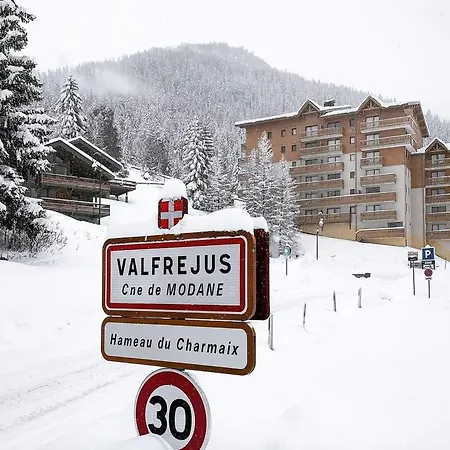 Au Centre De La Station De De - 4-6 Personnes